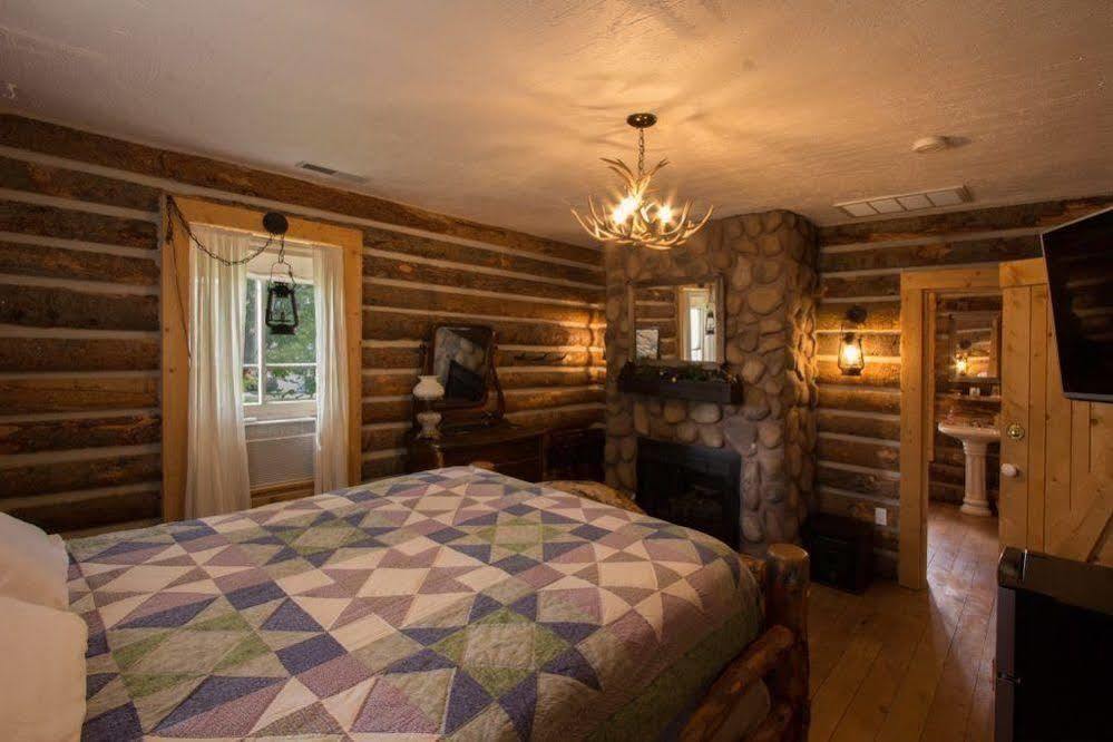 Valley House Inn Huntsville Buitenkant foto